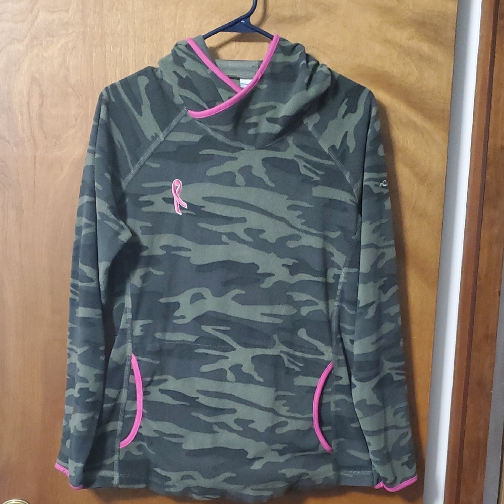 Columbia Camo Hooded Pullover